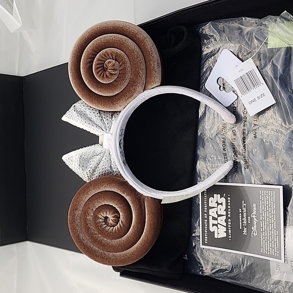 Princess Leia Ear Headband - Ashley Eckstein - Her Universe - Disney Parks - Picture 6 of 11